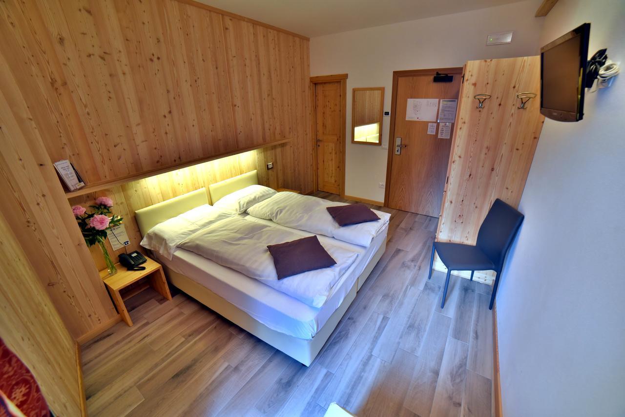 Albergo Stelvio بورمْيو المظهر الخارجي الصورة
